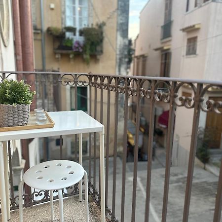 F Home Noto Exterior foto